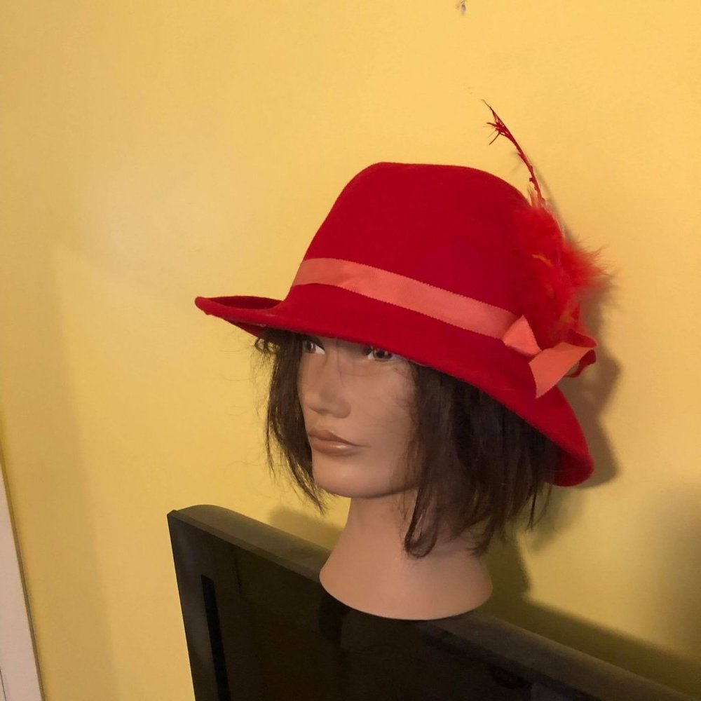 Doeskin Woman’s Hat - image 1
